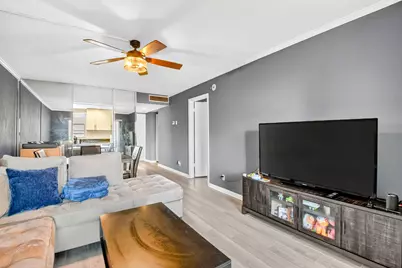 1630 Embassy Drive #207, West Palm Beach, FL 33401 - Photo 13