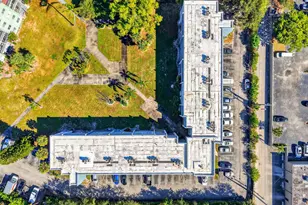 1630 Embassy Dr, West Palm Beach, FL 33401 - Photo 35