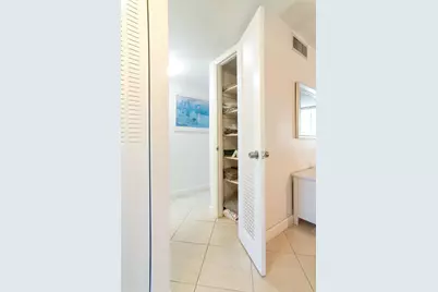 3091 E Sun Sunrise Lakes Drive E, Unit #207, Sunrise, FL 33322 - Photo 15