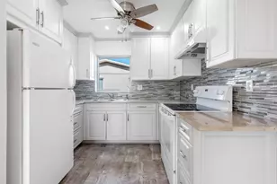 2739 Dudley Dr W, West Palm Beach, FL 33415 - Photo 3