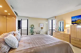 5070 N Ocean Dr, Singer Island, FL 33404 - Photo 15