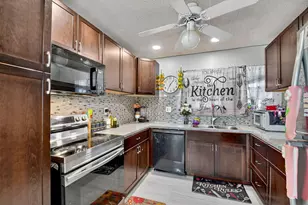 2 Cambridge Pl, Boynton Beach, FL 33426 - Photo 7