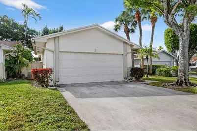 2 Cambridge Place, Boynton Beach, FL 33426 - Photo 3