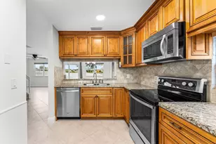 4729 Lakeside Cir, West Palm Beach, FL 33417 - Photo 9