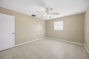569 SE Fallon Dr, Port Saint Lucie, FL 34983 - Photo 21
