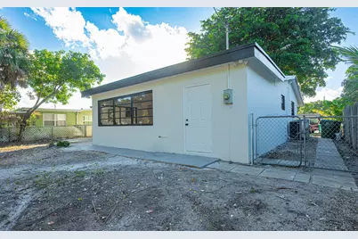 62 Andros Road, Palm Springs, FL 33461 - Photo 29