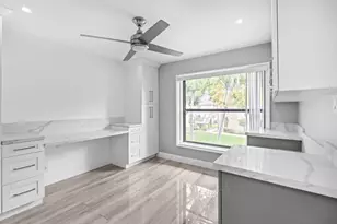 149 NW 70th St, Boca Raton, FL 33487 - Photo 5