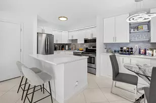 15492 Lakes of Delray Blvd, Delray Beach, FL 33484 - Photo 7