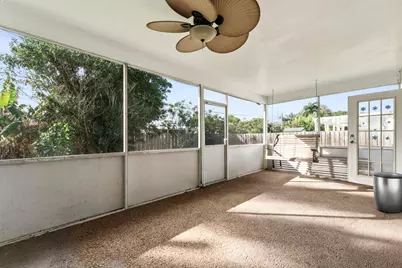 337 E Lake Road, Palm Springs, FL 33461 - Photo 15