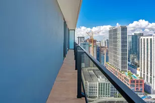 398 NE 5th St, Miami, FL 33132 - Photo 21