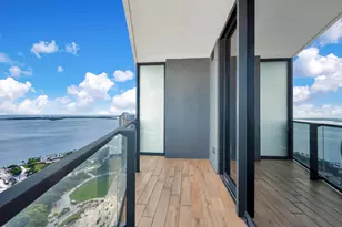 398 NE 5th St, Miami, FL 33132 - Photo 19