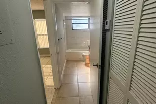 1475 Lake Crystal Dr, West Palm Beach, FL 33411 - Photo 9