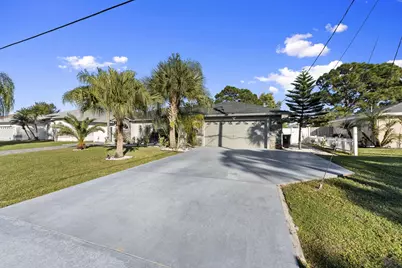 2471 SE Leithgow Street, Port Saint Lucie, FL 34952 - Photo 3