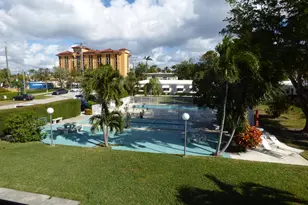 2060 NE 1st St, Deerfield Beach, FL 33441 - Photo 13