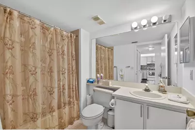 3146 Via Poinciana, Unit #301, Lake Worth, FL 33467 - Photo 19