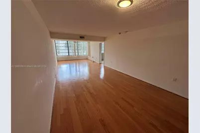 3650 Whitehall Drive, Unit #304, West Palm Beach, FL 33401 - Photo 7