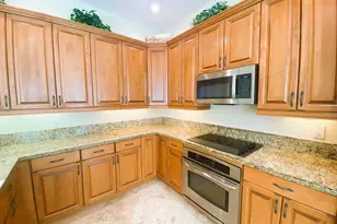50 Via Poinciana Ln, Boca Raton, FL 33487 - Photo 15