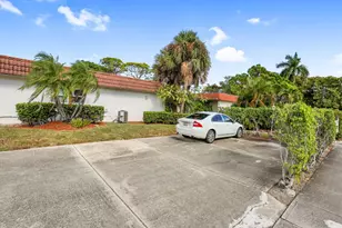 89 Lariat Cir, Boca Raton, FL 33487 - Photo 31