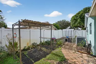 8675 SE Keathley Ct, Hobe Sound, FL 33455 - Photo 45