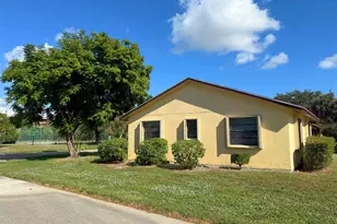 440 Glenwood Dr, West Palm Beach, FL 33415 - Photo 21