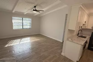 440 Glenwood Dr, West Palm Beach, FL 33415 - Photo 3