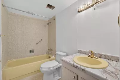 26 Golfs Edge F, West Palm Beach, FL 33417 - Photo 15