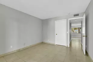 112 Meadows Cir, Boynton Beach, FL 33436 - Photo 9