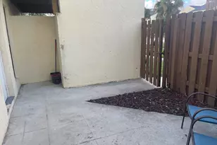 641 Executive Center Dr, West Palm Beach, FL 33401 - Photo 15