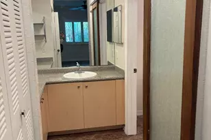 360 Crestwood Cir, Royal Palm Beach, FL 33411 - Photo 5