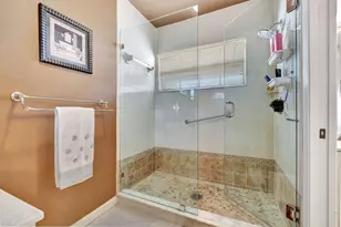 8300 Waterline Dr, Boynton Beach, FL 33472 - Photo 17