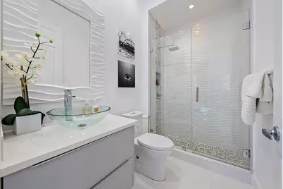 8988 Lakes Boulevard, West Palm Beach, FL 33412 - Photo 29