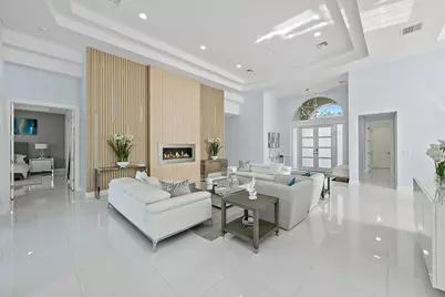 8988 Lakes Boulevard, West Palm Beach, FL 33412 - Photo 5