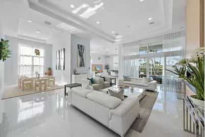 8988 Lakes Boulevard, West Palm Beach, FL 33412 - Photo 9