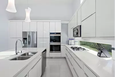 8988 Lakes Boulevard, West Palm Beach, FL 33412 - Photo 15