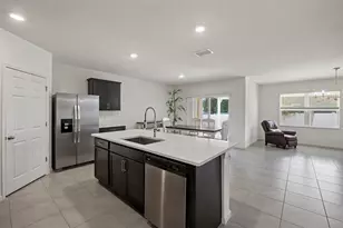 1250 SW Paar Dr, Port Saint Lucie, FL 34953 - Photo 5