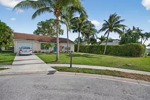 102 Cedar Ct, Jupiter, FL 33458 - Photo 7