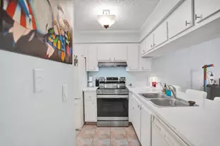 4154 Palm Forest Dr S, Delray Beach, FL 33445 - Photo 9