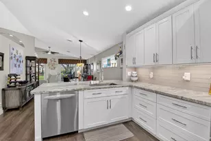 10888 Royal Caribbean Cir, Boynton Beach, FL 33437 - Photo 21