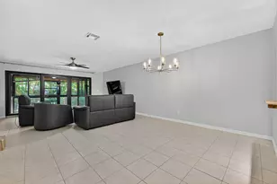 2140 NE 44th St, Lighthouse Point, FL 33064 - Photo 15