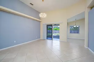 555 SE Nome Dr, Port Saint Lucie, FL 34984 - Photo 7