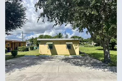 24 SW 10th Avenue, Delray Beach, FL 33444 - Photo 3