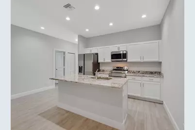 2505 87th Avenue, Vero Beach, FL 32966 - Photo 13