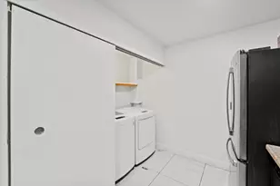 4749 Holly Lake Dr, Lake Worth, FL 33463 - Photo 9