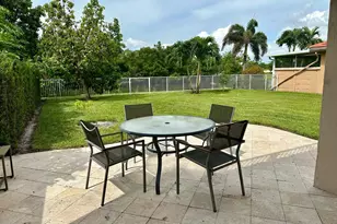 1628 S S Club Dr Dr, Wellington, FL 33414 - Photo 3