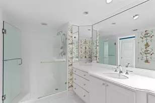 369 S Lake Dr, Palm Beach, FL 33480 - Photo 21