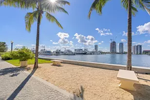 369 S Lake Dr, Palm Beach, FL 33480 - Photo 45