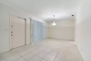 10109 S 44th Dr, Boynton Beach, FL 33436 - Photo 7