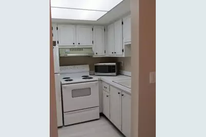 2929 SE Ocean Boulevard, Unit #B7, Stuart, FL 34996 - Photo 9