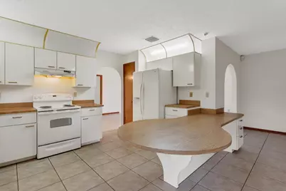 362 SE Starfish Avenue, Port Saint Lucie, FL 34983 - Photo 5