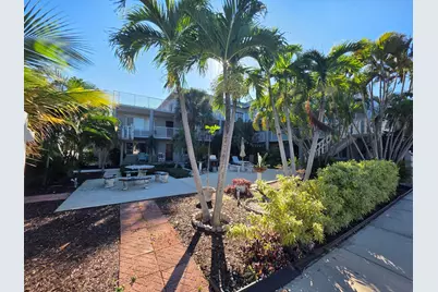 201 S Lakeside Drive, Unit #8, Lake Worth Beach, FL 33460 - Photo 5